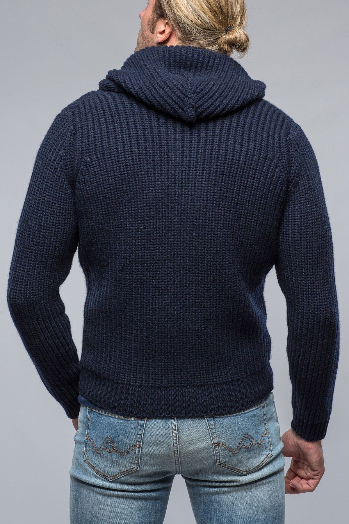 Chunky Cashmere Pullover Hoodie in Navy | Mens - Sweaters | Corgi