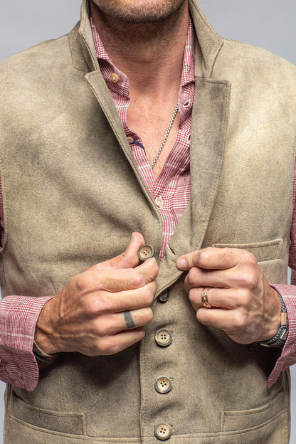 Trapp Notch Collared Vest In Vintage Grey