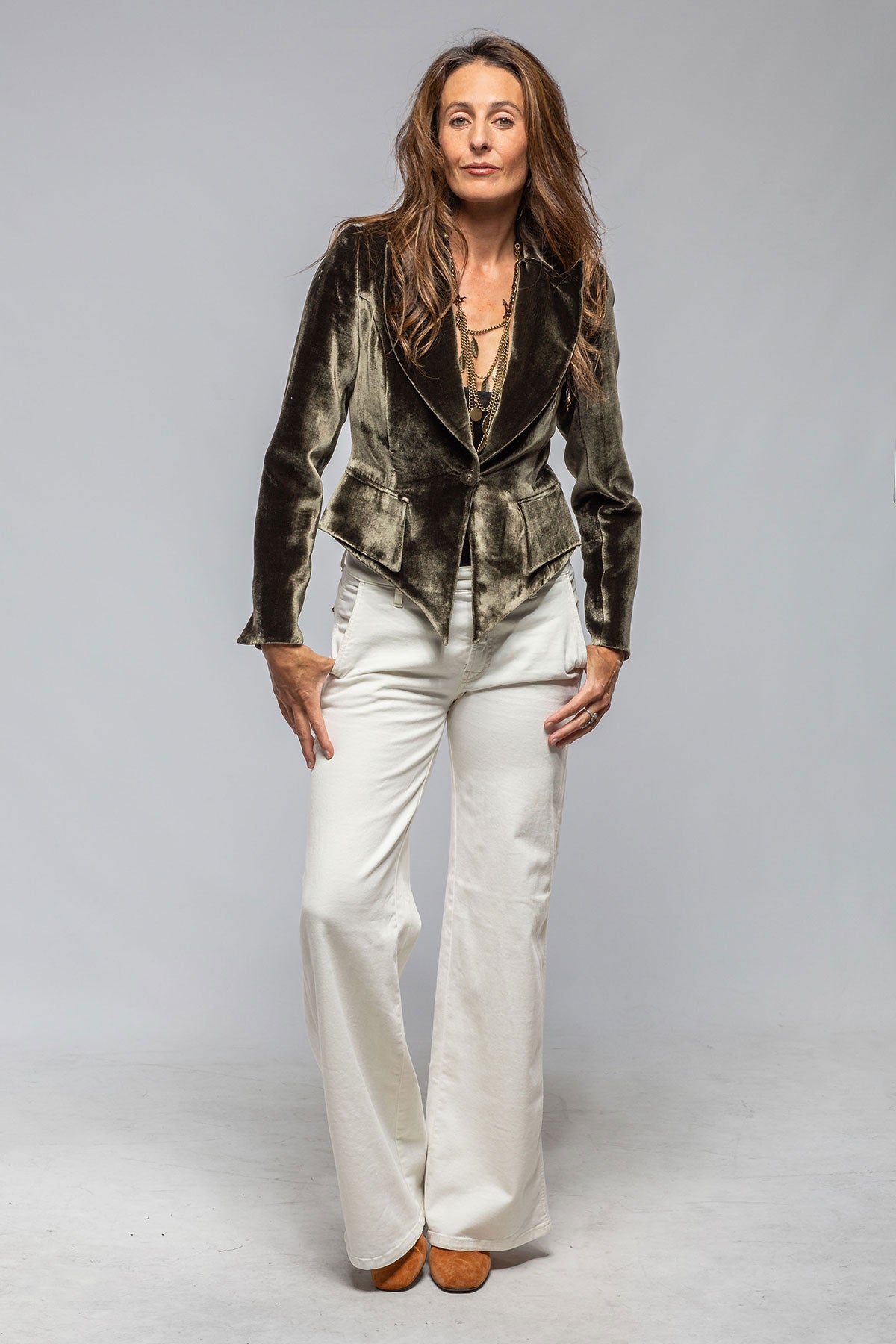 Verdi Cropped Velvet Jacket In Rock