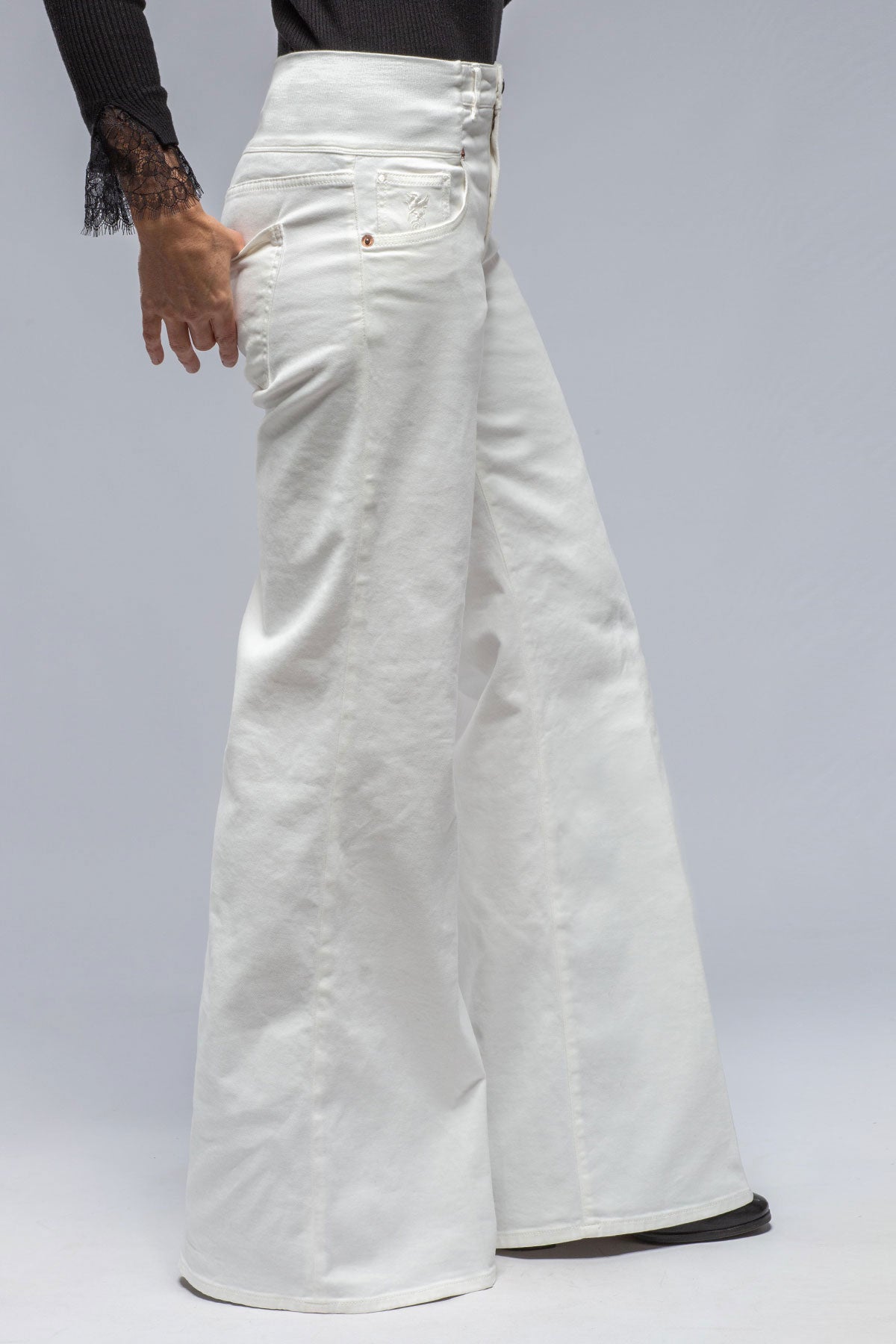 European Culture Cara Wide Leg Cotton Pant In Off White Ladies - Pants - Jeans