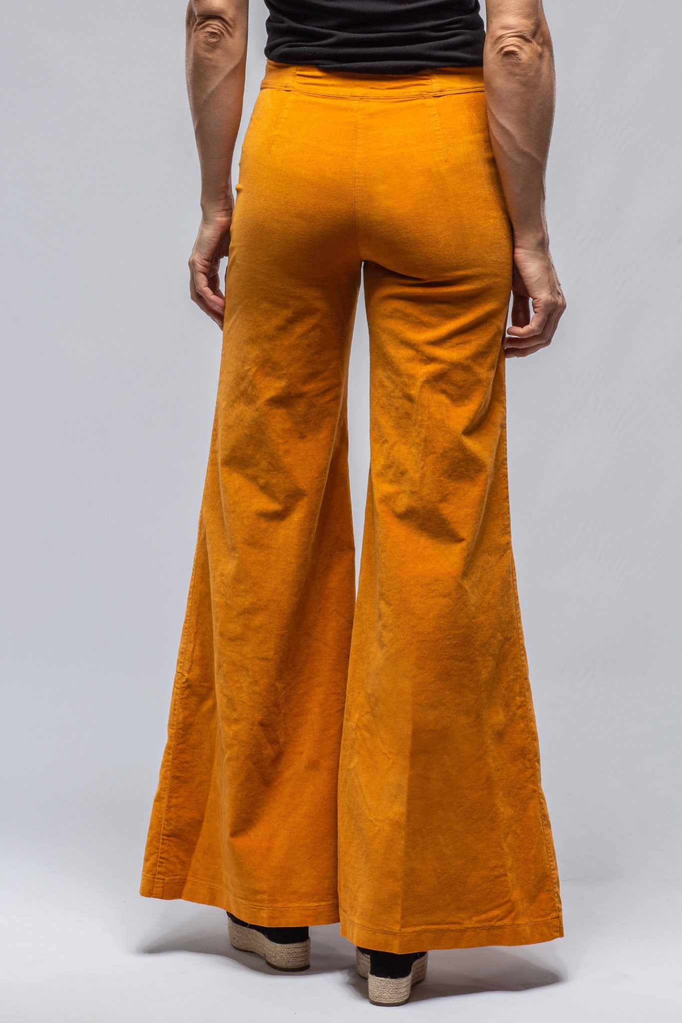 Gaby Moleskin Wide Leg Pant In Marigold