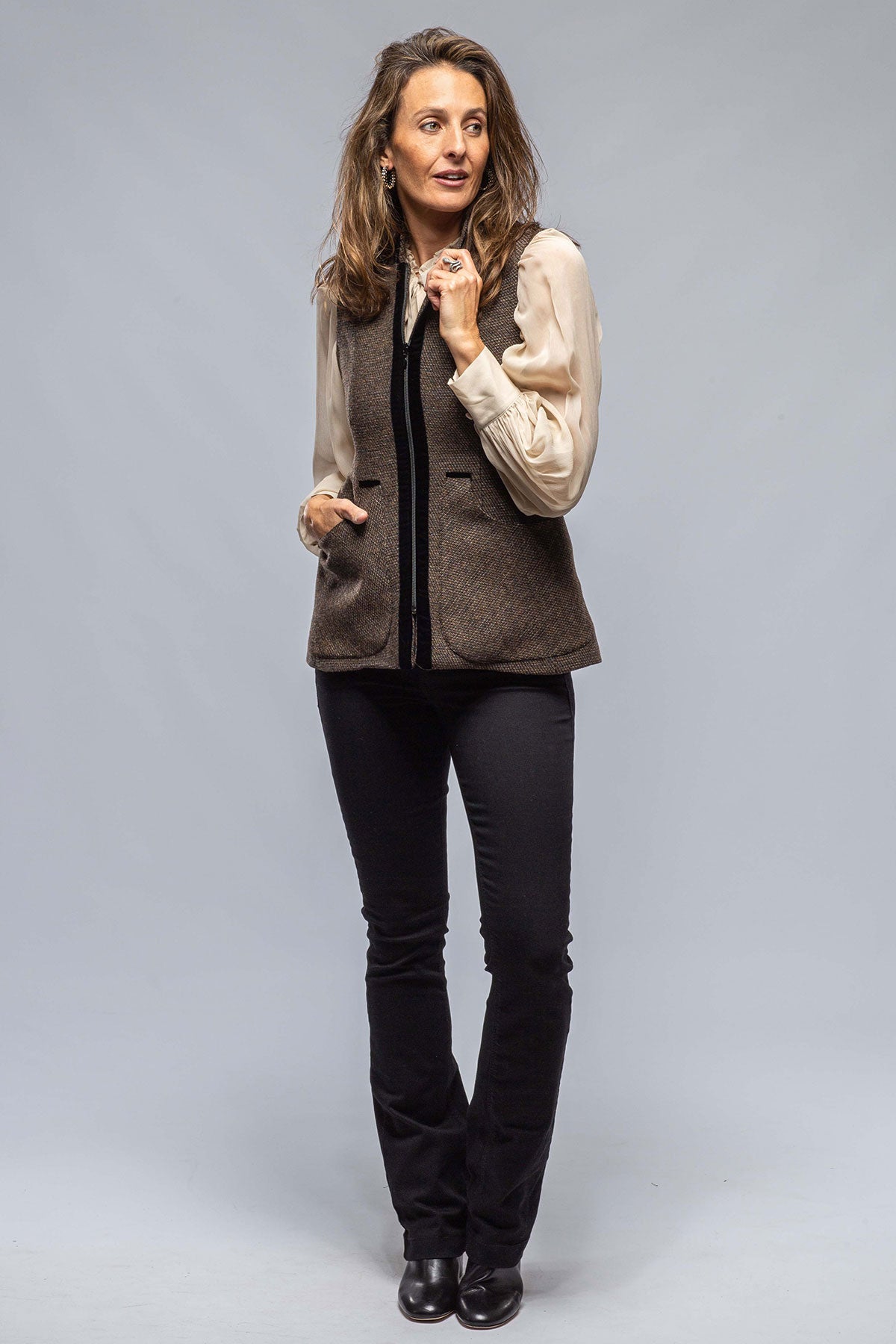 Braga Tweed Vest W/ Velvet Trim | Ladies - Tailored - Vests | T.ba