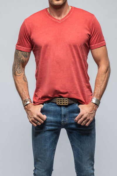 Georg Roth Siena Cotton V Neck In Red Mens - Shirts - T-Shirts