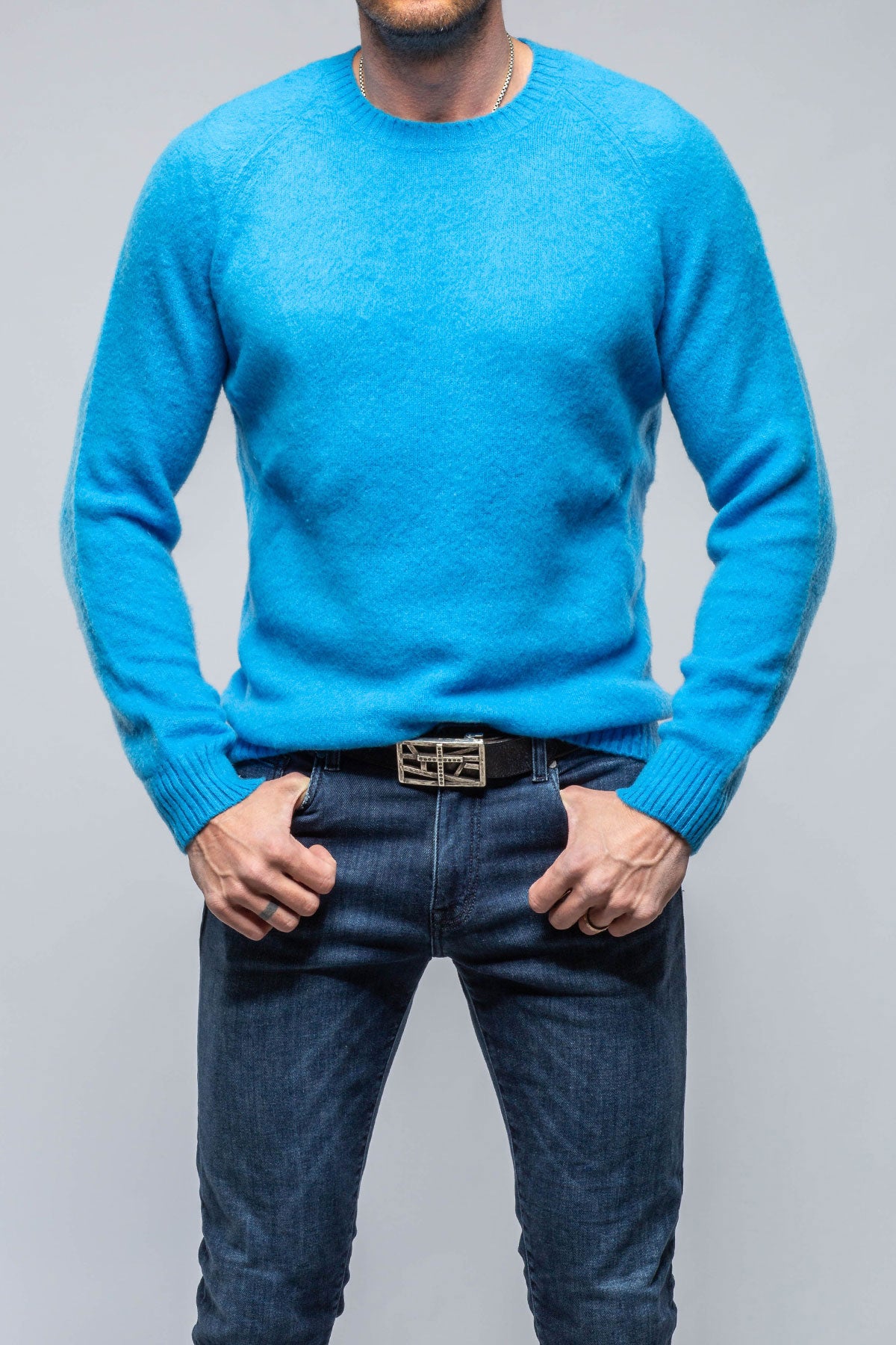 Henry Crew Neck Cashmere Sweater In Curacao | Mens - Sweaters | Avant Toi