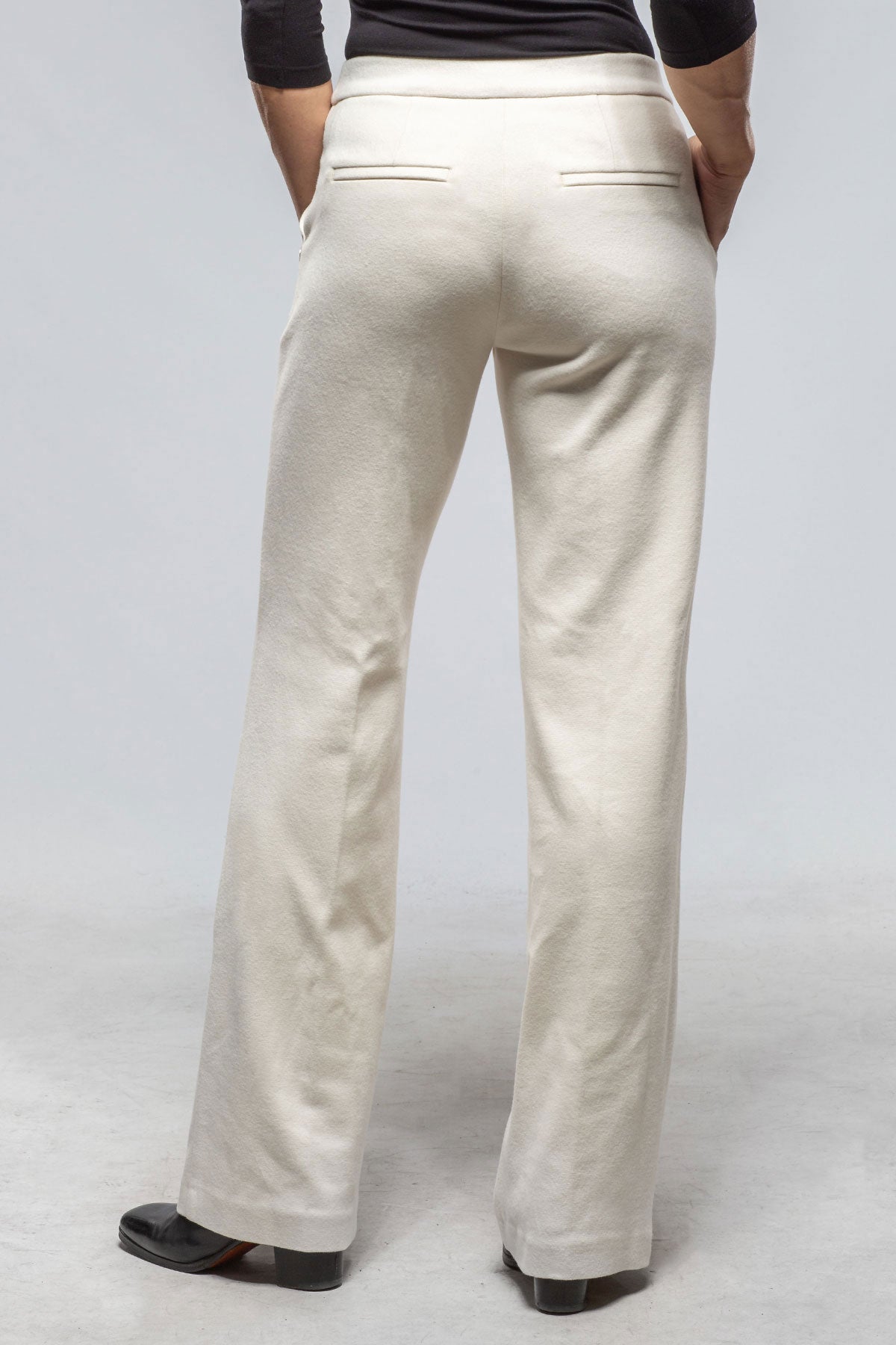MAC Chiara Smart Pant In Vintage White | Ladies - Pants - Slacks | Mac Jeans