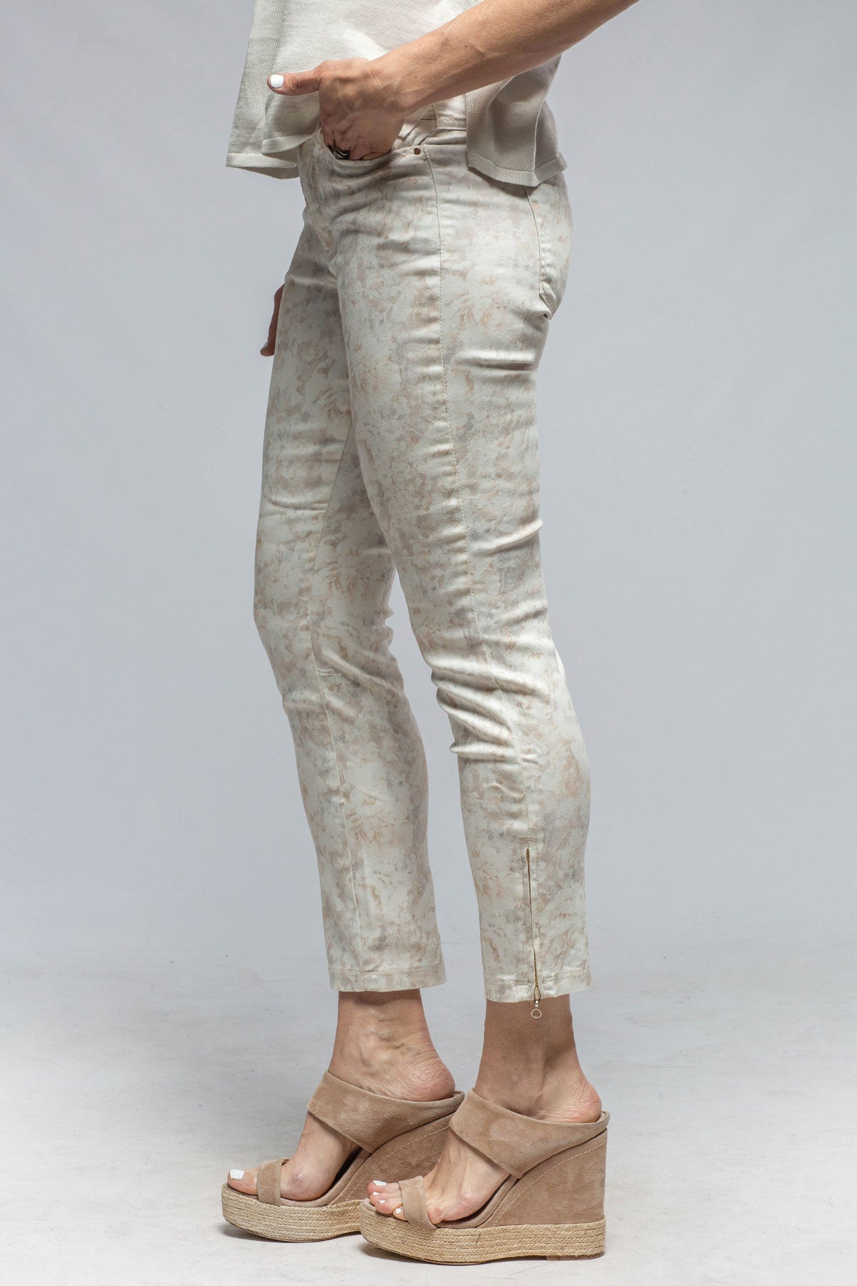 Mac Jeans MAC Dream Chic in Floral White Pattern Ladies - Pants