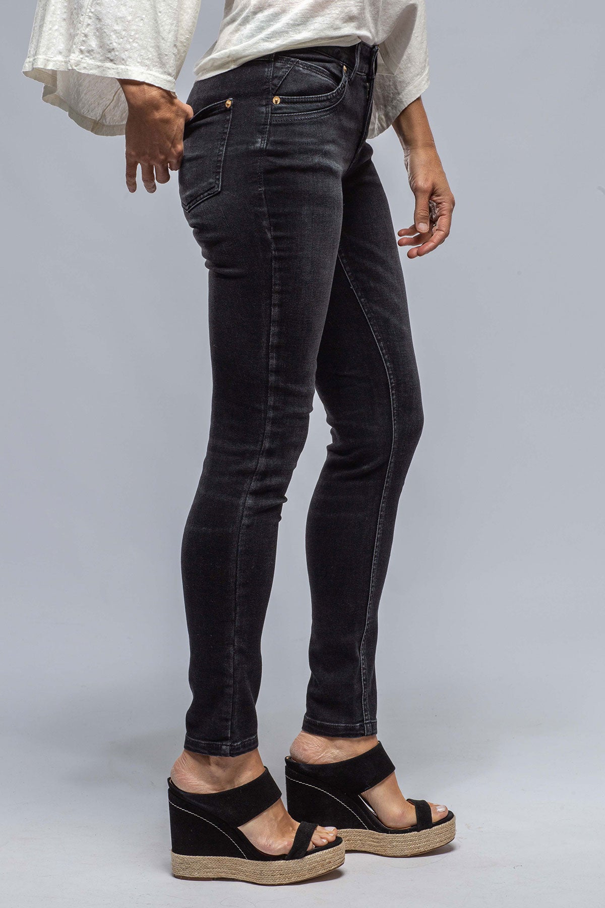 Mac Jeans MAC Mel High Waisted in Dusty Black Wash Ladies - Pants - Jeans