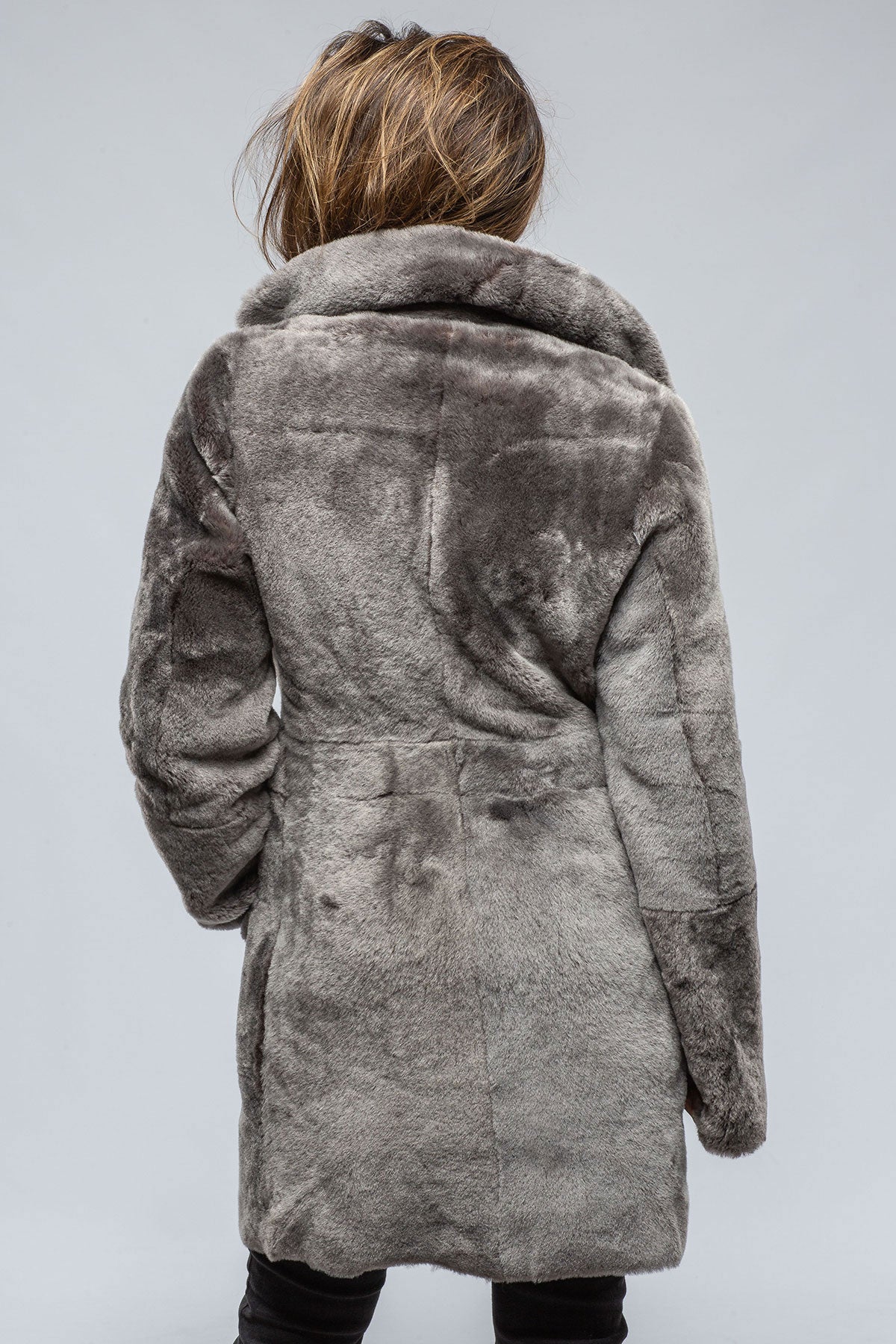 Bern Reversible Shearling W/ High Collar In Cloud Grey | Ladies - Outerwear - Shearling | Artico