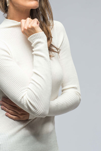 Nells Nelson Pernilla Mock Neck Turtle In White Ladies - Tops