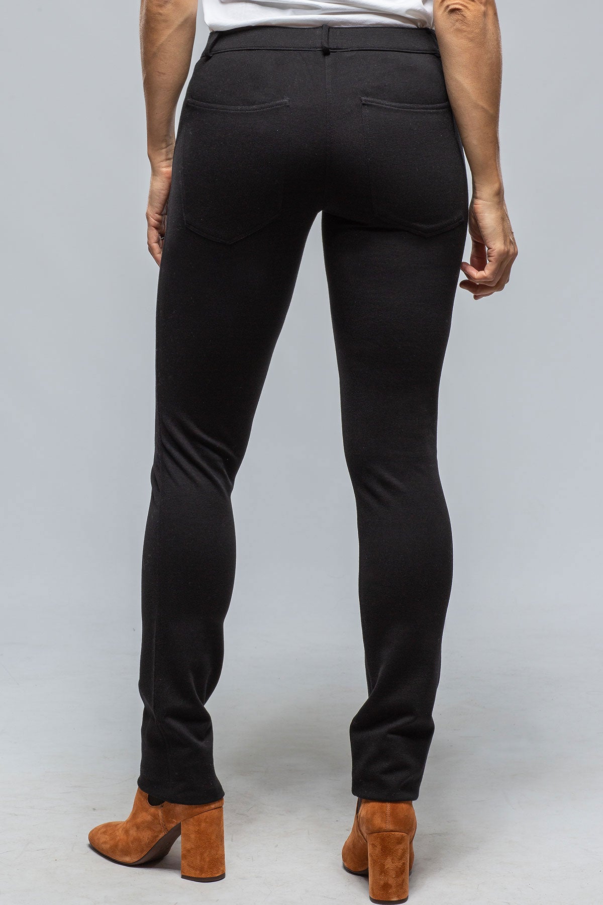 Nells Nelson Theo Legging Pant In Black Ladies - Pants - Knit