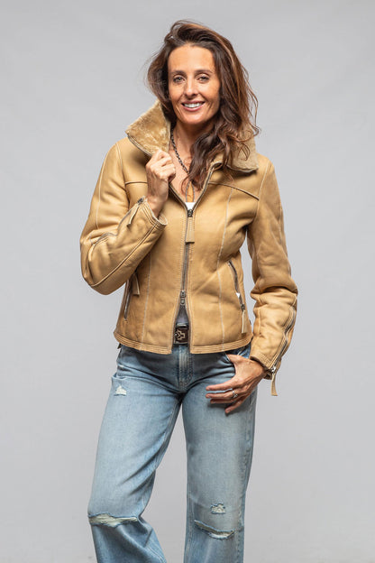 Avery Short Shearling In Tan