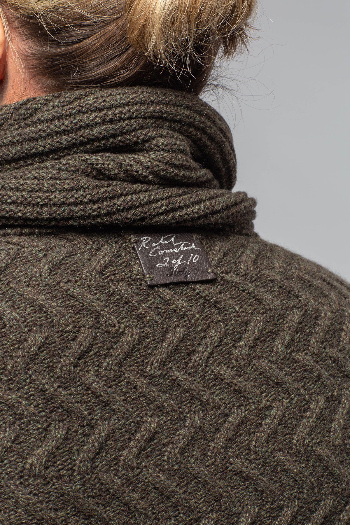 Robert Comstock | Jacob Cashmere Turtleneck In Moss | Mens - Sweaters 