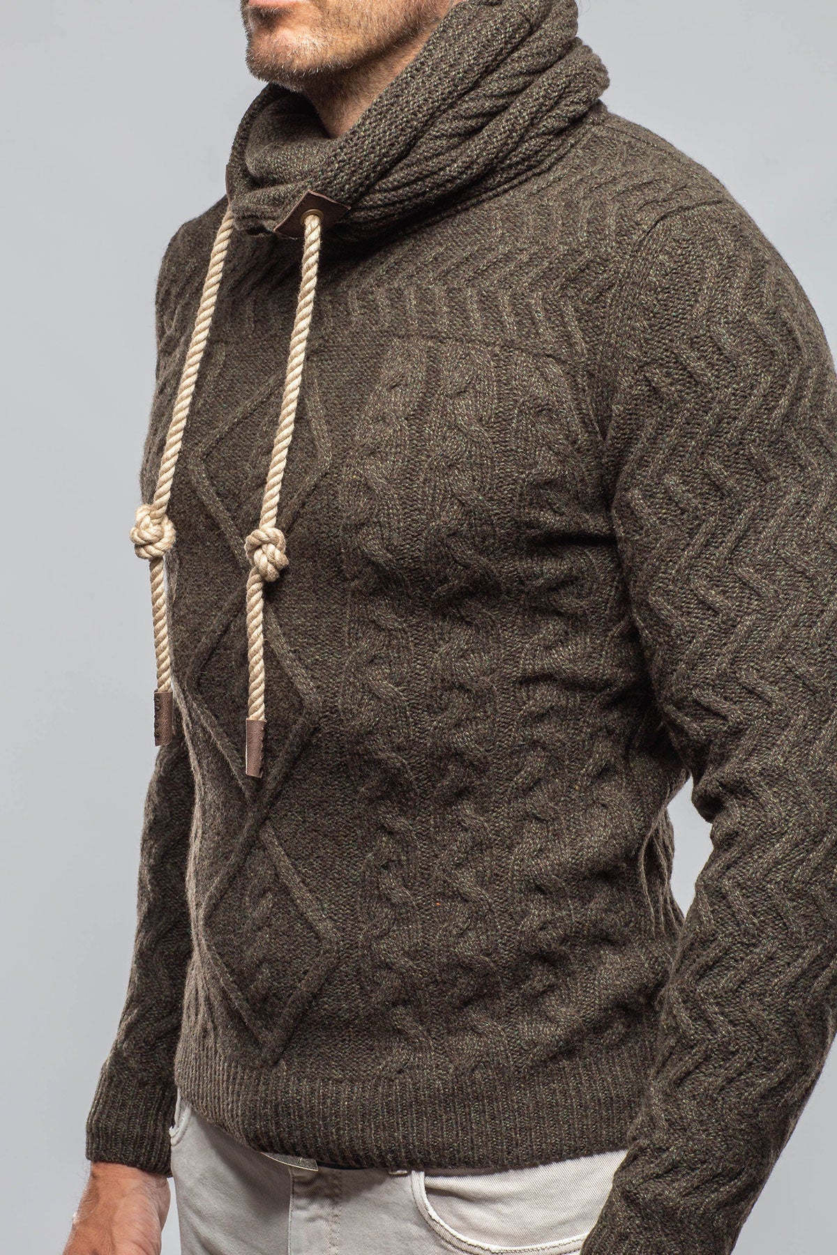Robert Comstock | Jacob Cashmere Turtleneck In Moss | Mens - Sweaters 