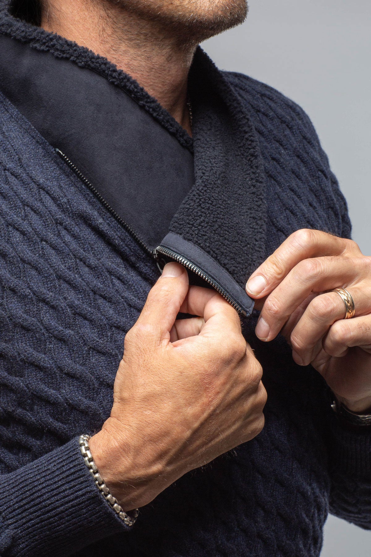 Robert Comstock | Timbers Cashmere Shearling Sweater In Navy | Mens - Sweaters 