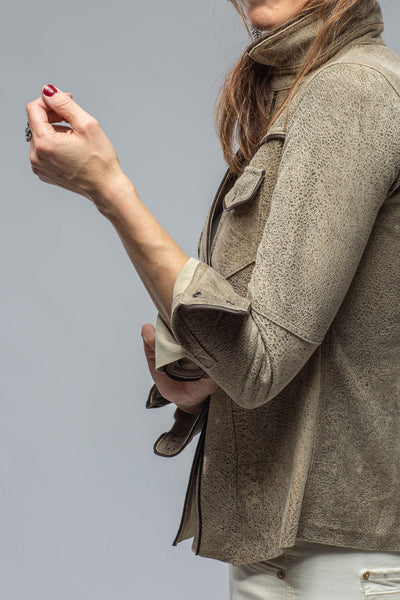 Roncarati Billie Western Leather Shirt in Vintage Stone Ladies - Outerwear - Leather