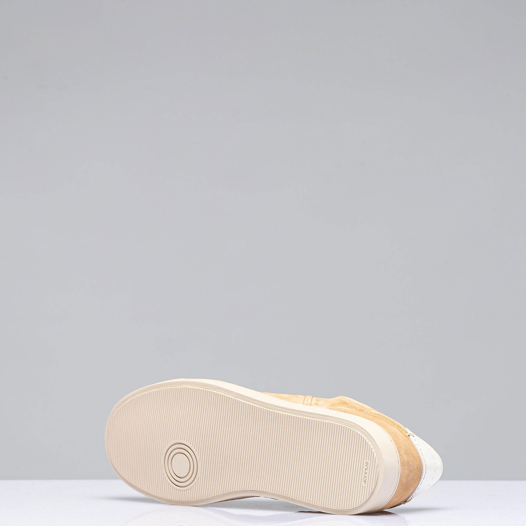 Odile Sneaker in Beige | Mens - Shoes | Rubirosa
