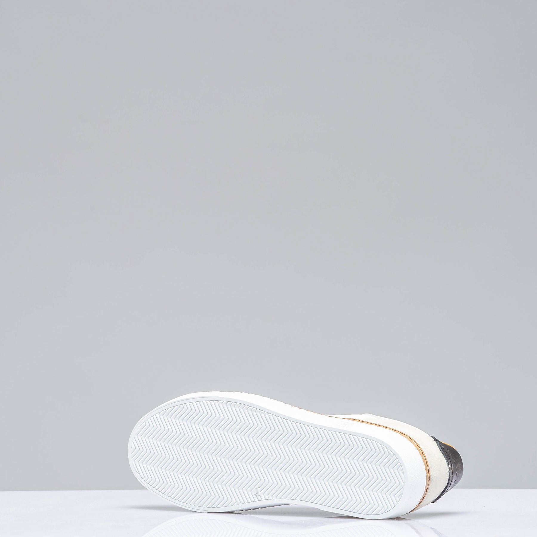The Mustang II Shoe In White/ Black | Mens - Shoes | Rubirosa