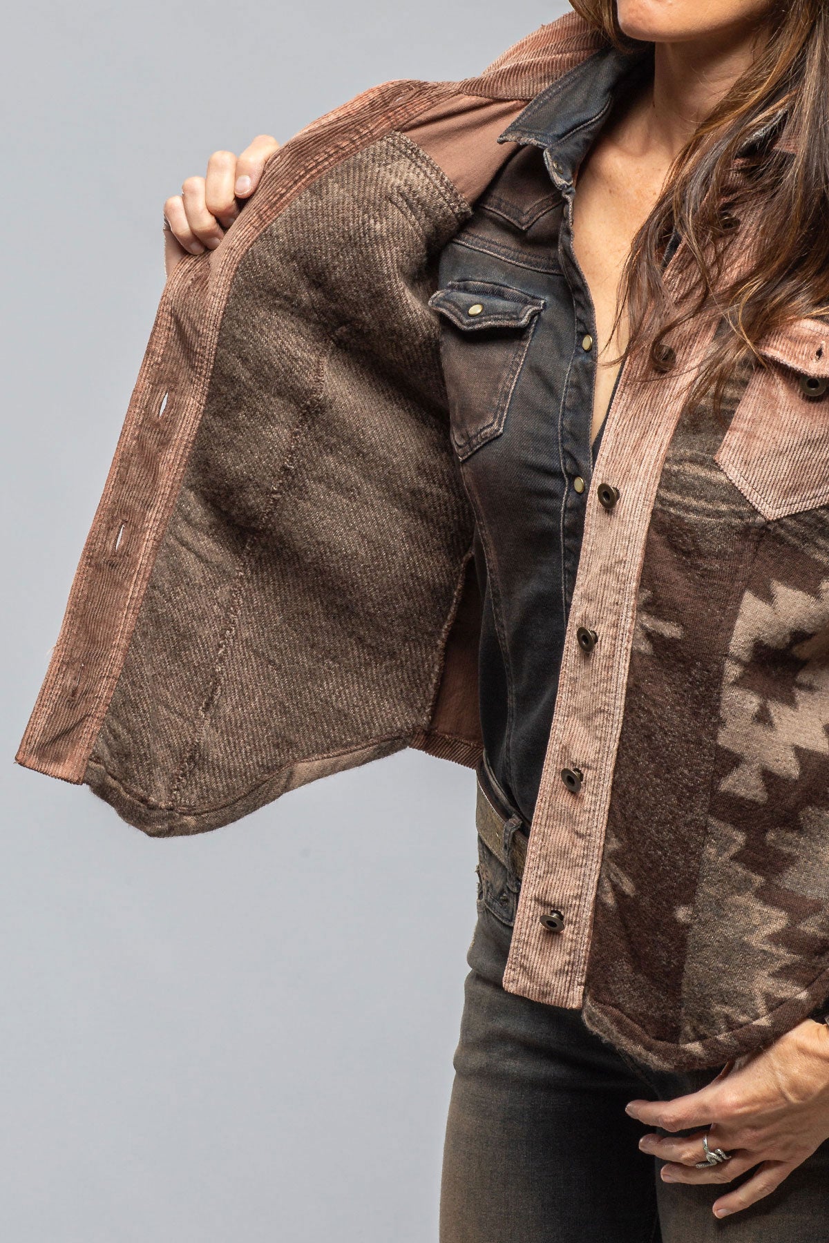 Sonia Villa Bandera Western Shirt In Cocoa Ladies - Tops