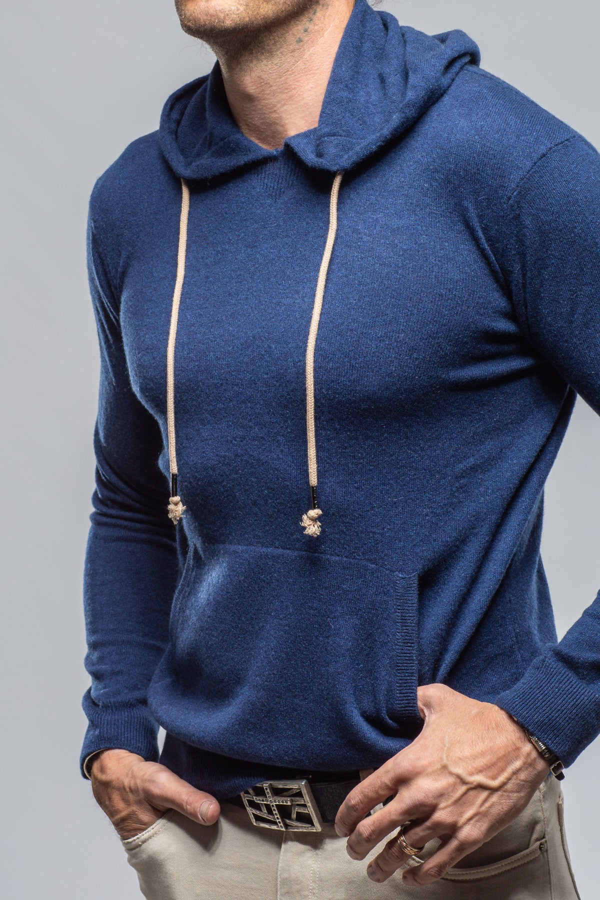 Florio II Cashmere Hoodie In Navy | Mens - Sweaters | Stile Latino