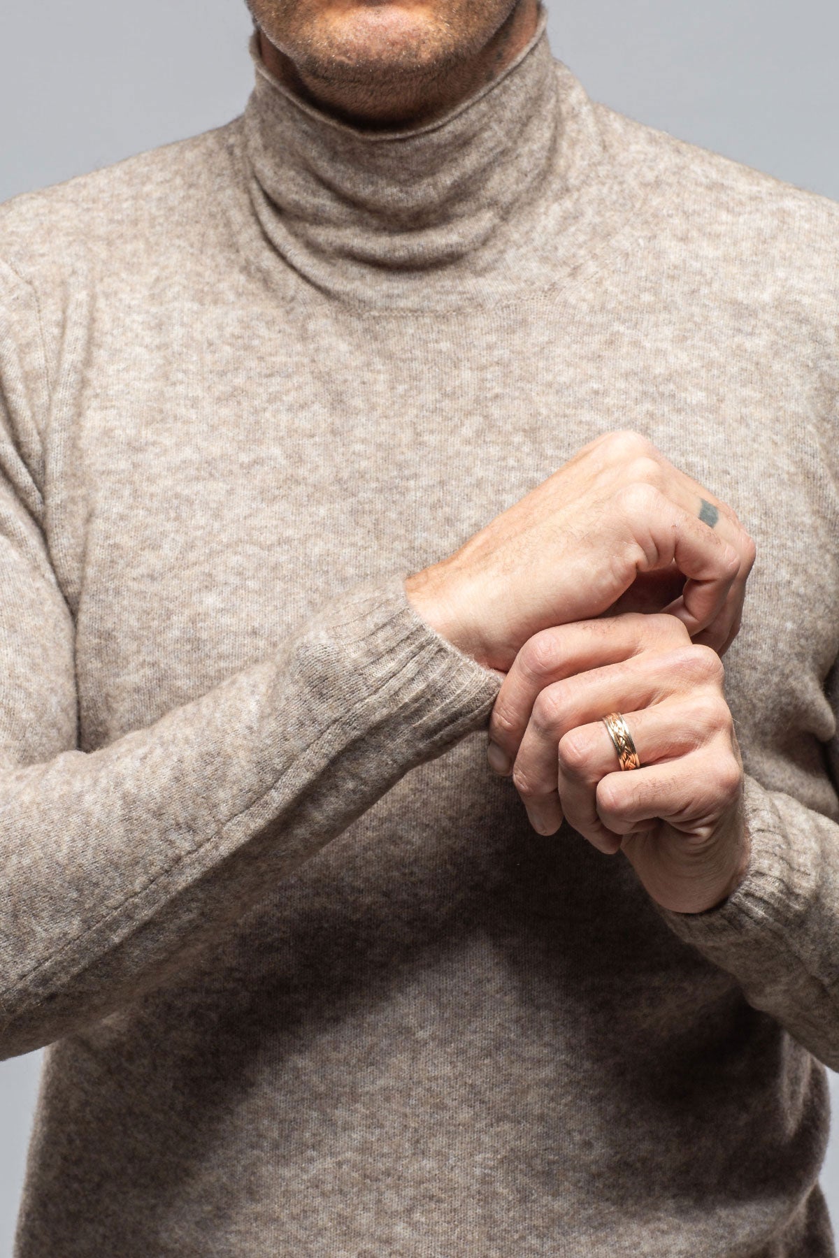 Stile Latino | Mandara Sweater In Grey/Beige | Mens - Sweaters 
