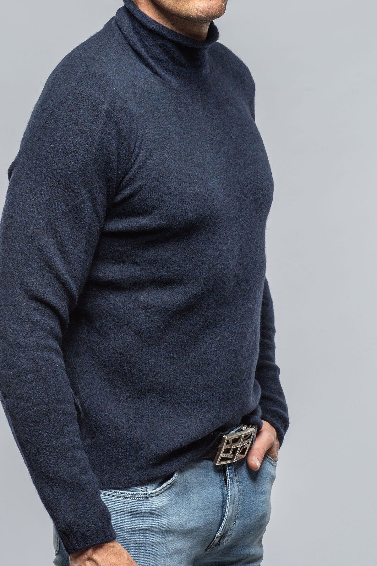 Stile Latino | Mandara Sweater In Navy | Mens - Sweaters 