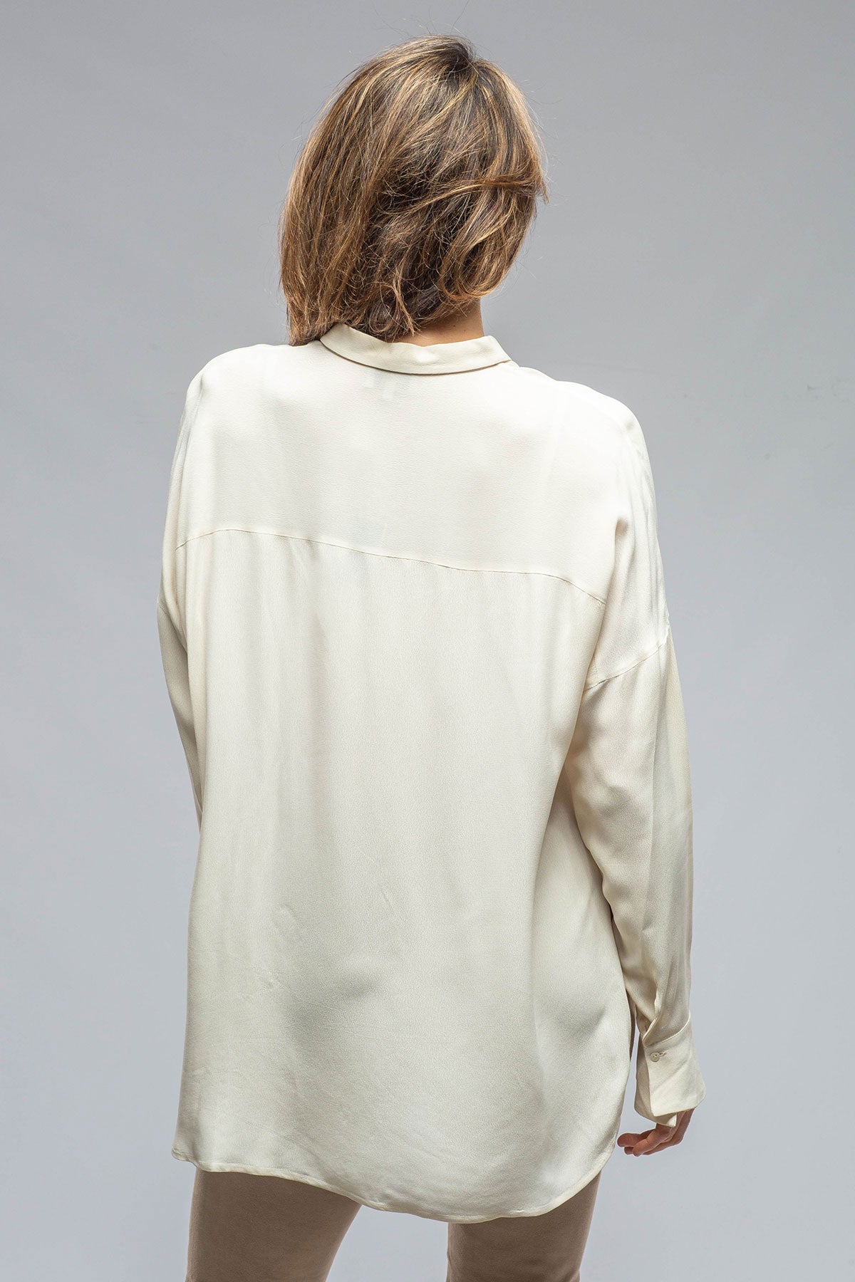 T.ba Jazz Crepe Shirt In Beige Ladies - Blouses