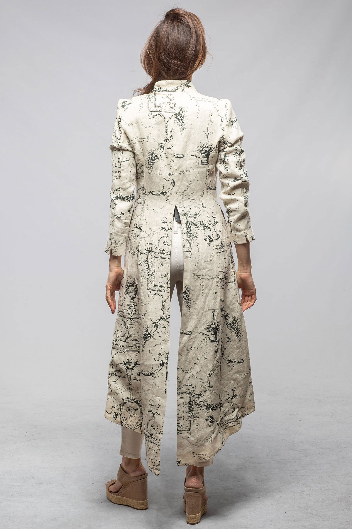T.ba Majorca Long Linen Coat In Beige Toscana Print Ladies - Tailored