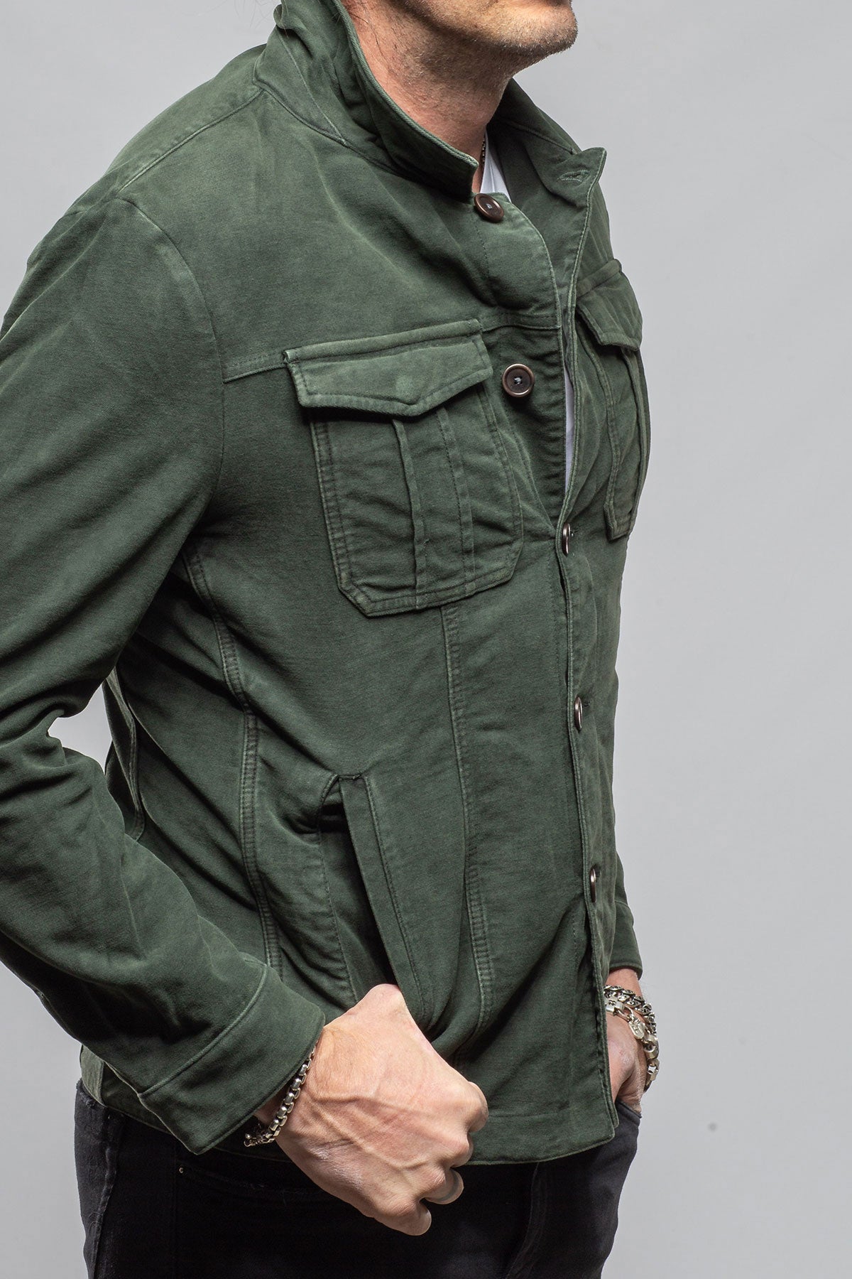 Teleria Zed Trace Overdye Moleskin Overshirt In Muschio Mens - Outerwear - Overshirts