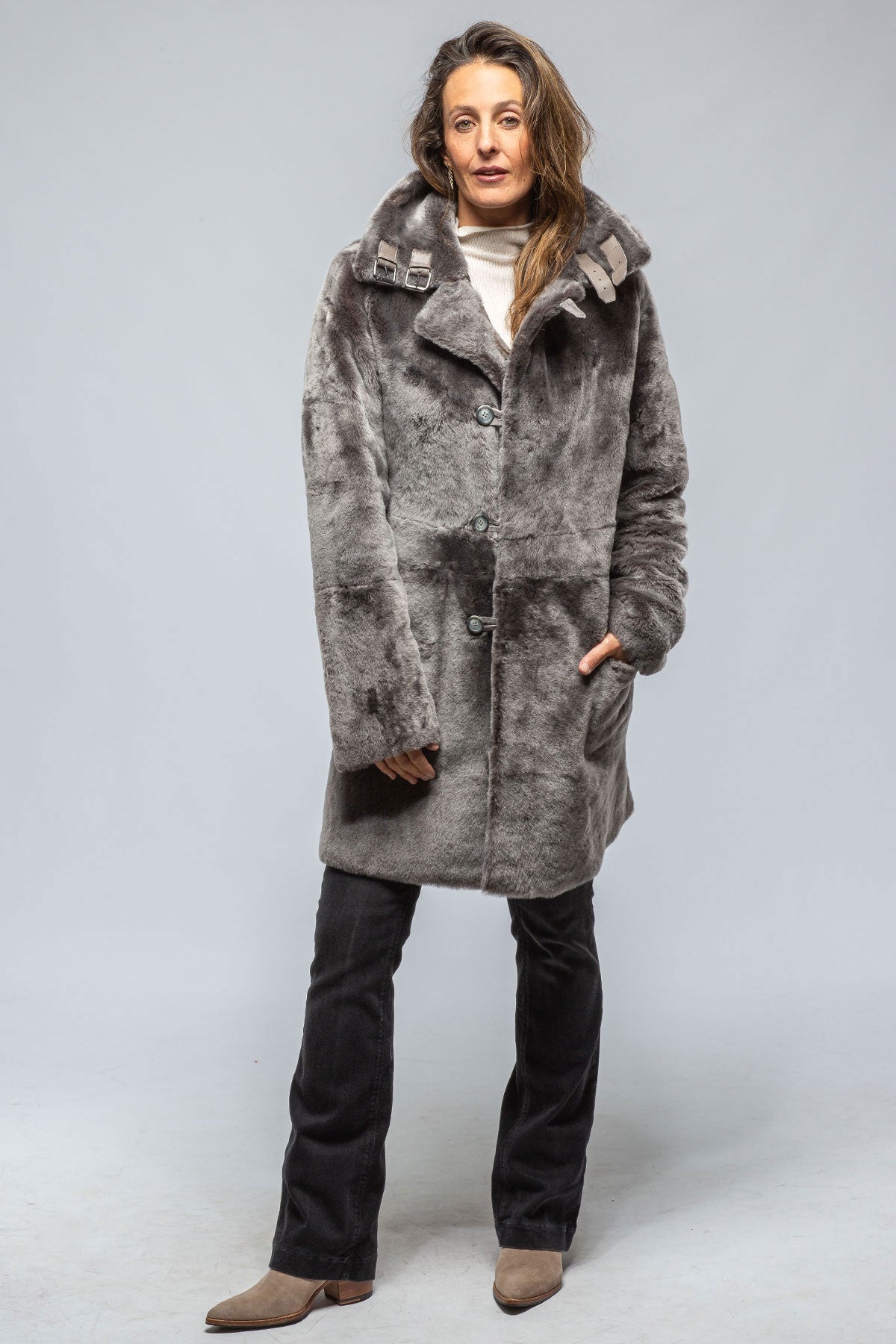 Bern Reversible Shearling W/ High Collar In Cloud Grey | Ladies - Outerwear - Shearling | Artico