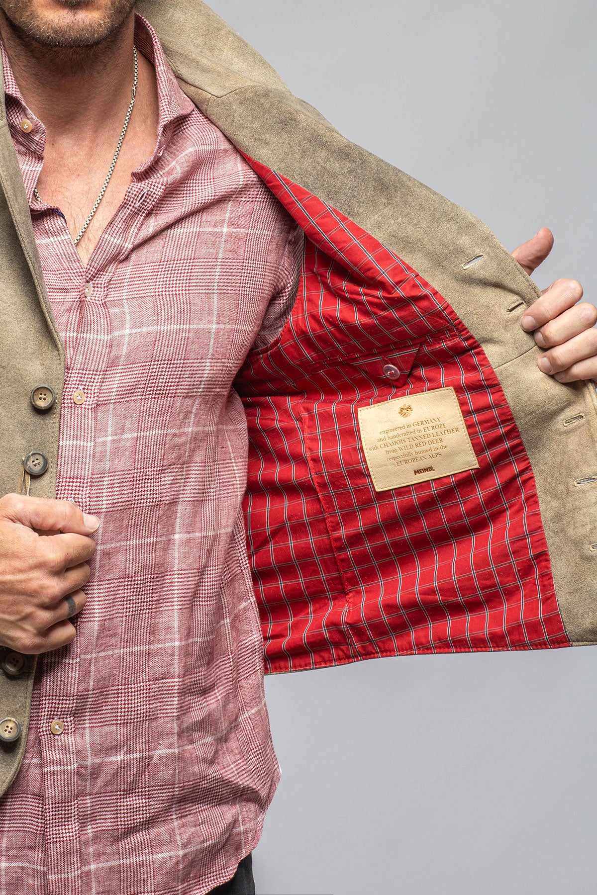 Trapp Notch Collared Vest In Vintage Grey