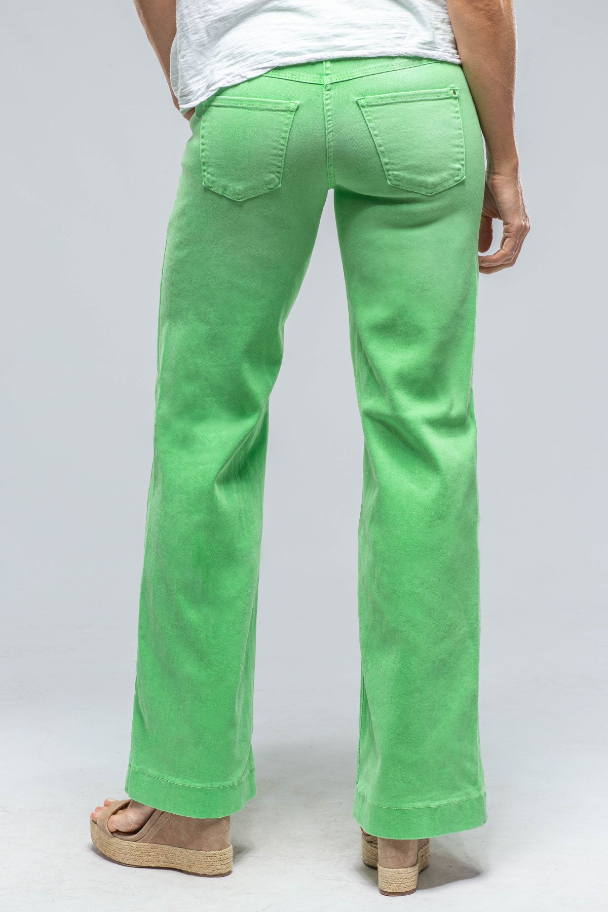MAC Dream Wide in Island Green | Ladies - Pants - Jeans | Mac Jeans