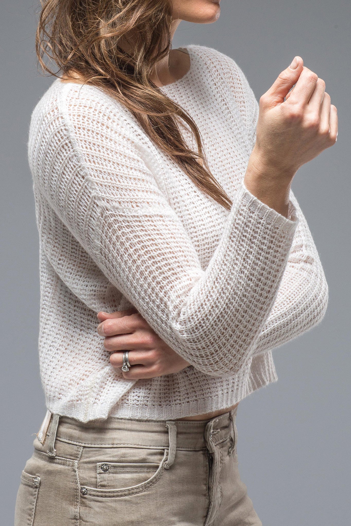 Faye Cropped Sweater In Cream | Ladies - Sweaters | Henry Christ
