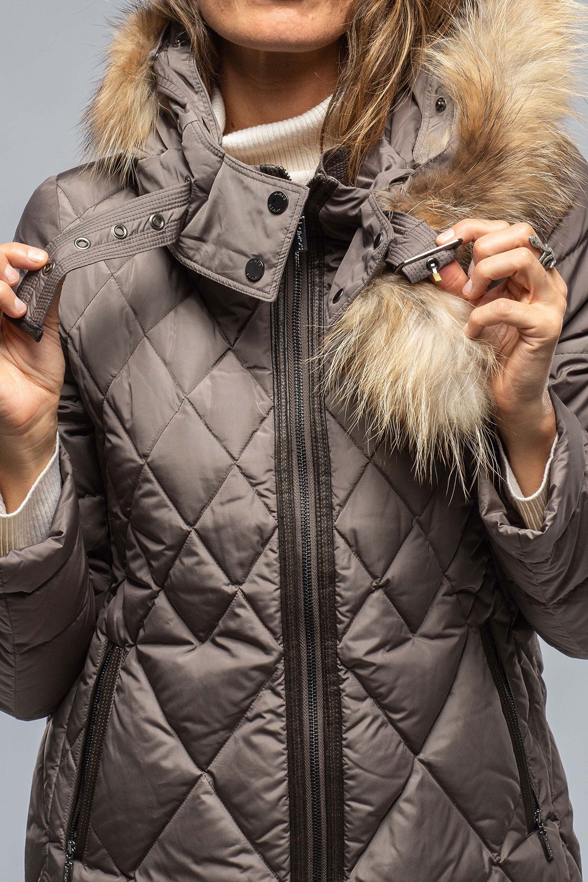 Cala Hooded Down Parka | Samples - Ladies - Outerwear - Cloth | Gimo's