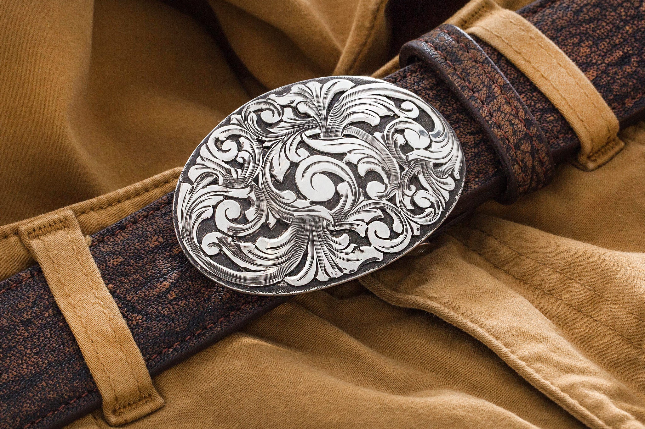 AO Leon Swirl Belt Buckle | Belts And Buckles - Trophy | Comstock Heritage