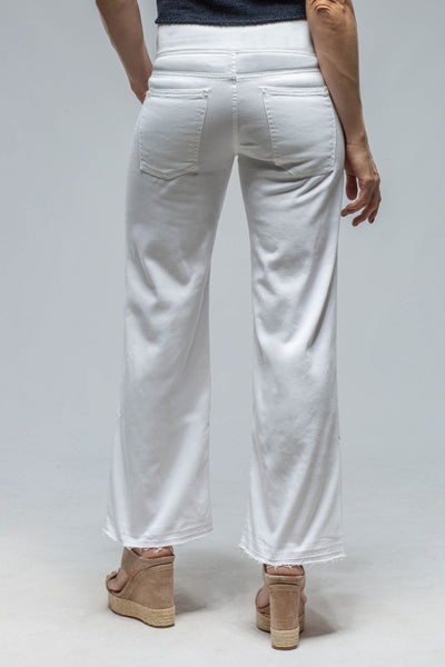 European Culture Elisa Open Hem Jean In White Ladies - Pants - Jeans