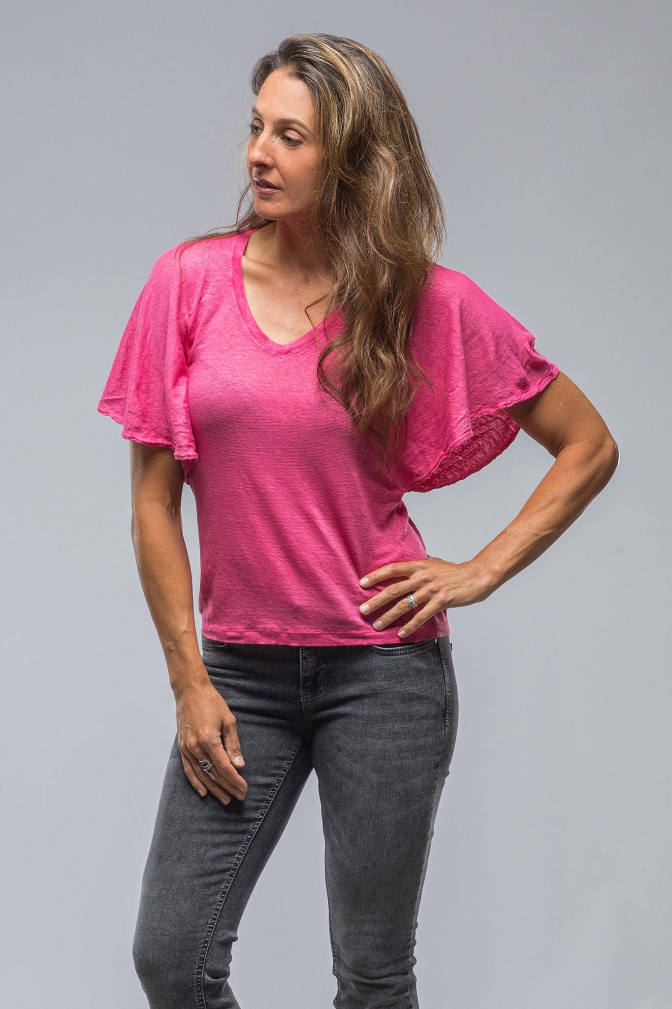 European Culture Fia Slub V-Neck Tee In Pink Ladies - Tops